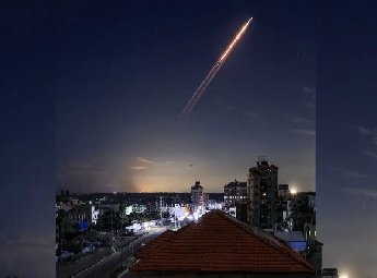 ജറുസലേമിൽ അഞ്ചുപേർക്ക് പരിക്ക്; ഇറാനിൽ വൻതോതിൽ ആക്രമണം നടത്തി ഇസ്രായേൽ