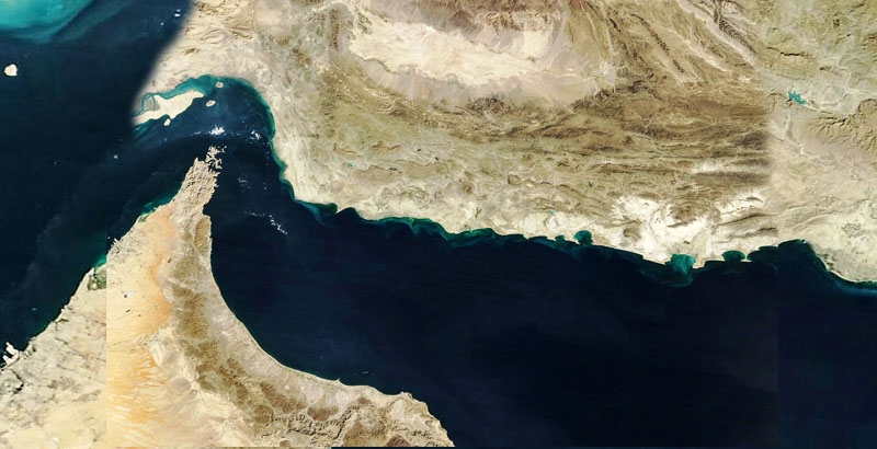 ഹോർമുസ് കടലിടുക്ക് അടച്ചതായി ഇറാന്റെ മുന്നറിയിപ്പ്; കടന്നുപോകുന്ന കപ്പലുകൾക...