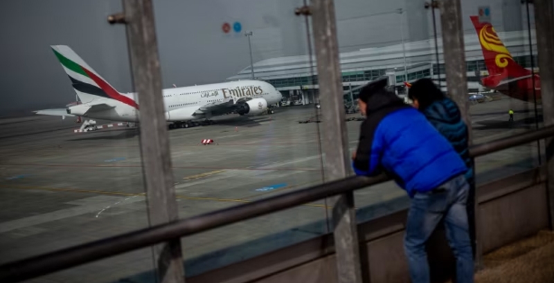 എമിറേറ്റ്‌സ് ഏഴാം തിയ്യതി വരേയും ഇത്തിഹാദ് അഞ്ചുവരേയും സര്‍വീസുകള്‍ നിര്‍ത്...