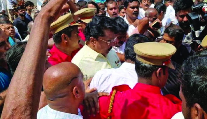 വിമതരുടെ കൺവൻഷൻ ഉദ്ഘാടനം ചെയ്തതിന് പിന്നാലെ പി.കെ. ശശിയെ സിപിഎം പുറത്താക്കി