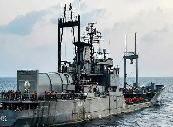 അമേരിക്കന്‍ ആക്രമണത്തിനിടെ ഇറാന്റെ മൂന്ന് കപ്പലുകള്‍ക്ക് ഇന്ത്യയുടെ ഡോക്കിം...