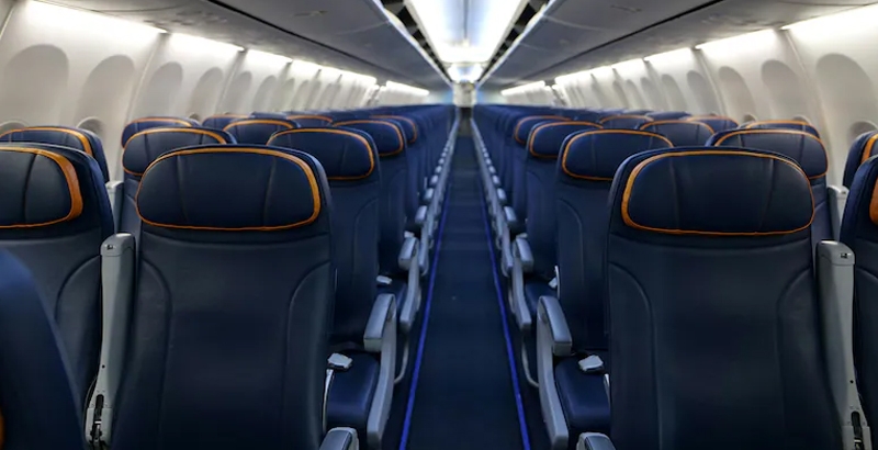 കടുത്ത ദുര്‍ഗന്ധം; യു എസിലെ നാല് പ്രധാന വിമാനത്താവളങ്ങളില്‍ വിമാന സര്‍വീസുകള്‍ താത്ക്കാലികമായി നിര്‍ത്തി