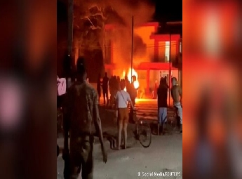 ക്യൂബയിൽ വൈദ്യുതി പ്രതിസന്ധി രൂക്ഷം; കമ്മ്യൂണിസ്റ്റ് പാർട്ടി ഓഫീസ് തകർത്ത് പ്രതിഷേധം