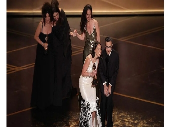 ഓസ്‌കർ വേദിയിൽ 'സിന്നേഴ്‌സ്'-ന് ആദ്യ പുരസ്‌കാരം; ലൈവ് ആക്ഷൻ ഷോർട്ട് ഫിലിം വിഭാഗത്തിൽ അപൂർവ സമനില