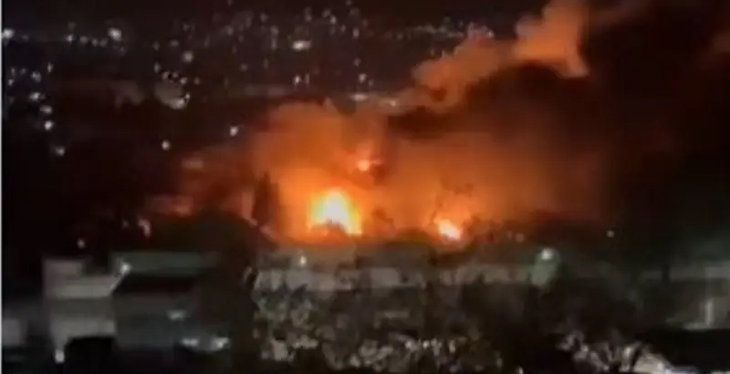 കാബൂളില്‍ സ്‌ഫോടനങ്ങള്‍; പാകിസ്താന്‍ വ്യോമാക്രമണം നടത്തിയെന്ന് അഫ്ഗാനിസ്ഥാ...