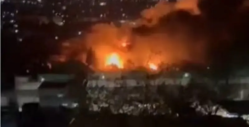 കാബൂളിൽ സ്ഫോടനങ്ങൾ; പാകിസ്താൻ വ്യോമാക്രമണം നടത്തിയെന്ന് ആരോപിച്ച് അഫ്ഗാനിസ്ഥാൻ