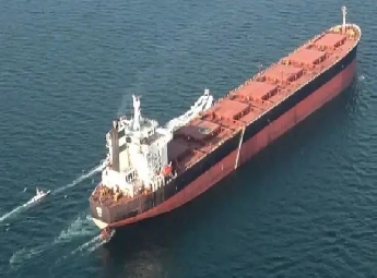 ഹോര്‍മുസ് കടലിടുക്കില്‍ കപ്പലുകള്‍ക്ക് ടോളും നികുതിയും ഏര്‍പ്പെടുത്താന്‍ ഇറാന്‍