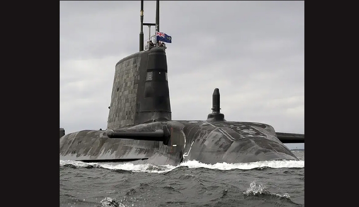 അറേബ്യൻ കടലിൽ ബ്രിട്ടീഷ് ആണവ സബ്മറൈൻ: ഇറാനെ ലക്ഷ്യമിട്ട് നീക്കം? അറേബ്യൻ കടലിൽ ബ്രിട്ടീഷ് ആണവ സബ്മറൈൻ: ഇറാനെ ലക്ഷ്യമിട്ട് നീക്കം?