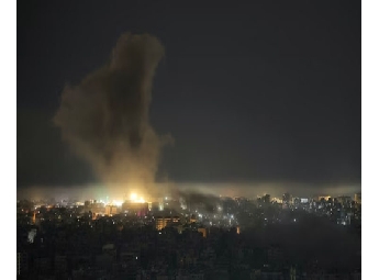 ഇസ്രയേലിലേക്ക് ഇറാന്റെ മിസൈൽ ആക്രമണം; യുഎസ് ചർച്ചാ അവകാശവാദം തള്ളി, സംഘർഷം തുടരുന്നു