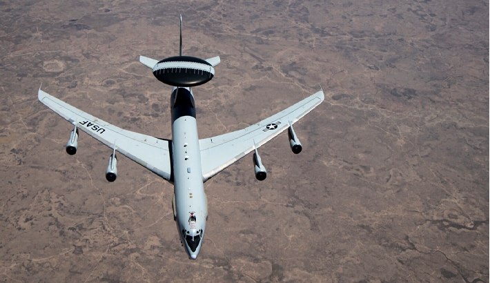 സൗദി എയര്ബേസിലെ ആക്രമണം: യു എസിന്റെ നിരീക്ഷണ വിമാനത്തിന് ഗുരുതര നാശം സൗദി എയര്ബേസിലെ ആക്രമണം: യു എസിന്റെ നിരീക്ഷണ വിമാനത്തിന് ഗുരുതര നാശം