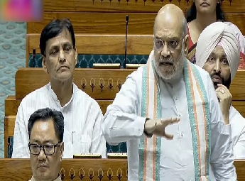 ഇന്ത്യയില്‍ നക്‌സലിസം വ്യാപിച്ചതിന് കാരണം ഇന്ദിരാഗാന്ധിയുടെ നിലപാടെന്ന് അമിത് ഷാ