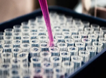 മരുന്നുകളും ലോഹ ഉൽപ്പന്നങ്ങളും ലക്ഷ്യമിട്ട് പുതിയ താരിഫ് നടപടികളുമായി അമേരിക്ക