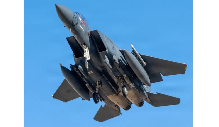 ശത്രുരാജ്യത്ത് വീണാല് എങ്ങനെ രക്ഷപ്പെടും? യുഎസ് പൈലറ്റുകളുടെ രഹസ്യ പരിശീലനം വെളിപ്പെടുത്തി വിദഗ്ധര് ശത്രുരാജ്യത്ത് വീണാല് എങ്ങനെ രക്ഷപ്പെടും? യുഎസ് പൈലറ്റുകളുടെ രഹസ്യ പരിശീലനം വെളിപ്പെടുത്തി വിദഗ്ധര്