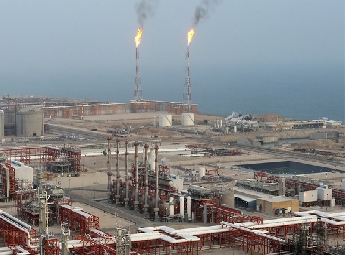 പേര്‍ഷ്യന്‍ ഗള്‍ഫിലെ ഇന്ധന, പെട്രോകെമിക്കല്‍ കേന്ദ്രങ്ങളെ ലക്ഷ്യം വച്ചതായി ഇറാന്റെ ഐ ആര്‍ ജി സി