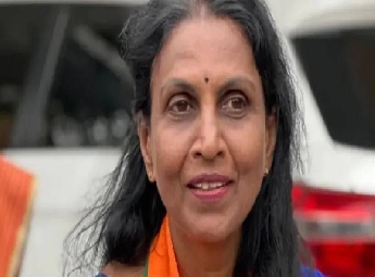 വേദിയില്‍ പേര് പറഞ്ഞില്ല; കേന്ദ്രമന്ത്രിയുടെ പരിപാടിയില്‍ നിന്ന് ശ്രീലേഖ ഇറ...