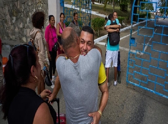 രണ്ടായിരത്തിലധികം പേരെ ക്യൂബ മോചിപ്പിക്കുന്നു