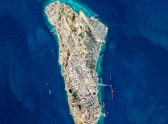 ഖാര്‍ഗ് ദ്വീപിനു നേരെ യു എസ് ആക്രമണം