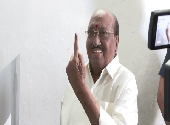 പിണറായി വീണ്ടും വരണം'-വെള്ളാപ്പള്ളി