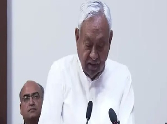 നിതീഷ് കുമാര്‍ രാജ്യസഭാംഗമായി സത്യപ്രതിജ്ഞ ചെയ്തു