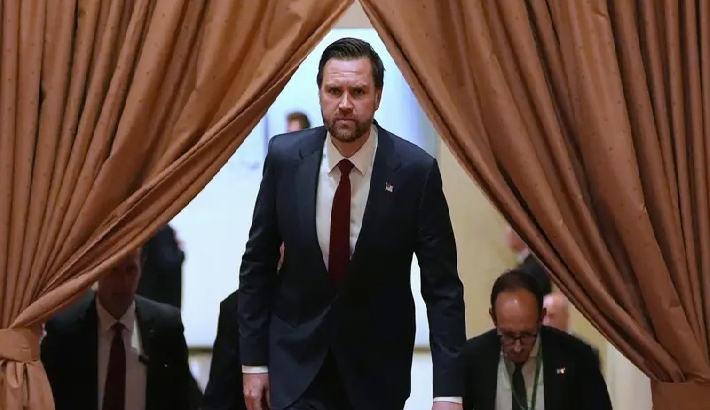 യുഎസ്-ഇറാൻ ചർച്ചകൾ ഫലം കണ്ടില്ല: 'അവസാന നിർദ്ദേശം' നൽകി വാൻസ് സംഘം മടങ്ങുന്നു യുഎസ്-ഇറാൻ ചർച്ചകൾ ഫലം കണ്ടില്ല: 'അവസാന നിർദ്ദേശം' നൽകി വാൻസ് സംഘം മടങ്ങുന്നു