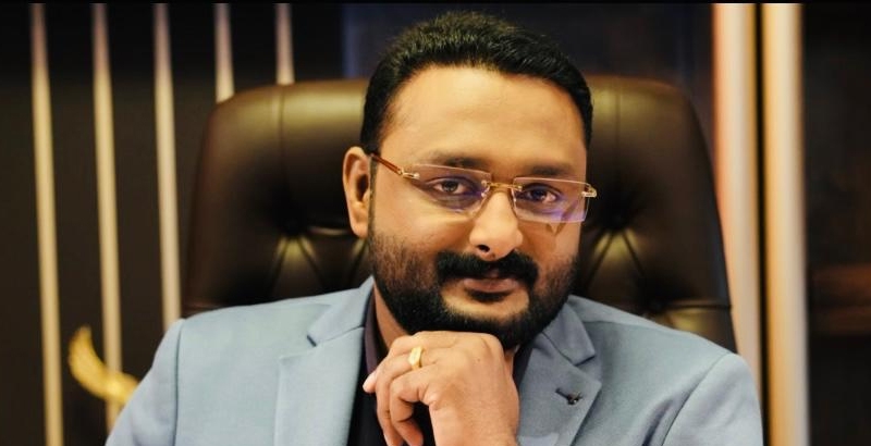 ഷാഫി പറമ്പിലിനെതിരെ വര്‍ഗ്ഗീയ പരാമര്‍ശം; ആന്റോ അഗസ്റ്റിനെതിരെ പരാതി