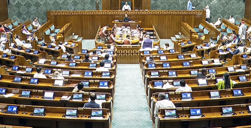 ലോക്‌സഭാ സീറ്റുകള്‍ 543ല്‍ നിന്ന് 850 ആക്കാന്‍ കേന്ദ്രം; ഭരണഘടനാ ഭേദഗതി ബില്‍ പ്രത്യേക സമ്മേളനത്തില്‍