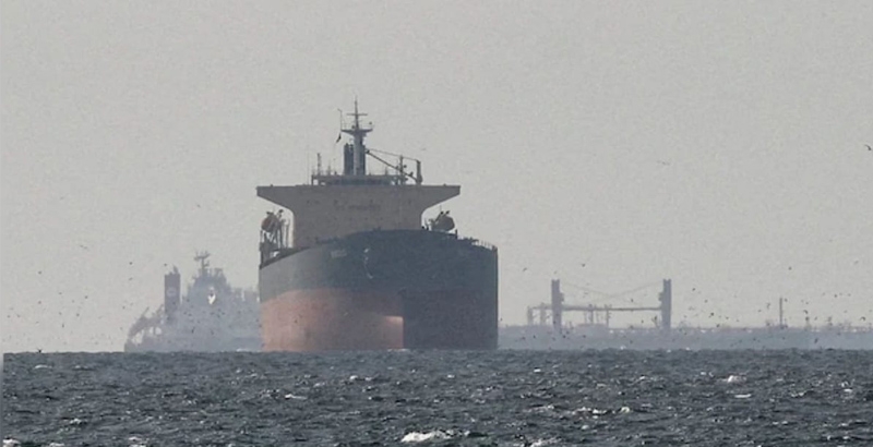 അമേരിക്കൻ ഉപരോധത്തിനിടെ ഇറാൻ എണ്ണക്കപ്പൽ ഹോർമൂസ് കടന്നു; സമ്മർദ്ദത്തിന് വെല...