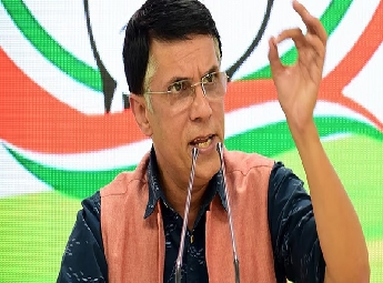 പവന്‍ ഖേരയുടെ മുന്‍കൂര്‍ ജാമ്യം സുപ്രം കോടതി സ്‌റ്റേ ചെയ്തു