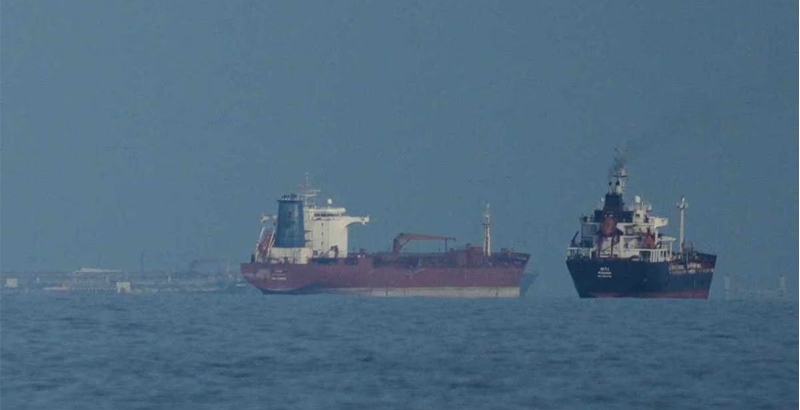 യുഎസ് ഉപരോധമുള്ള ടാങ്കറുകൾ ഹോർമുസ് കടലിടുക്ക് കടന്നു; ഉപരോധത്തിനിടയിലും ഗതാ...