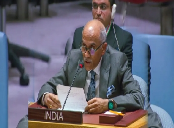 ഹോർമുസ് കടലിടുക്കിലെ കപ്പൽ ആക്രമണം \'അംഗീകരിക്കാനാകില്ല\'; ഇന്ത്യൻ നാവികരുട...