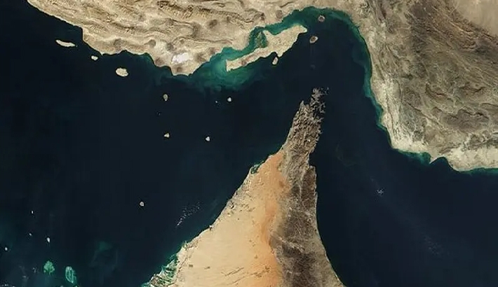 ഹോര്‍മുസ് കടക്കാന്‍ ശ്രമിച്ച കപ്പലുകള്‍ക്ക് നേരെ വെടിവെയ്പ്; രണട് ഇന്ത്യന്‍ ടാങ്കറുകള്‍ മടങ്ങി