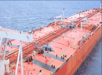 ഇറാനുവേണ്ടി പ്രവര്‍ത്തിച്ച ഓയില്‍ ടാങ്കറില്‍ യു എസ് സൈന്യം കയറി