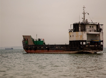 സമുദ്രാതിര്‍ത്തി ലംഘിച്ച രണ്ട് കപ്പലുകള്‍ ഇറാന്‍ പിടിച്ചെടുത്തു
