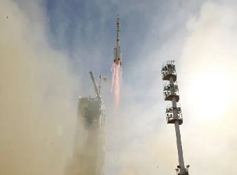 ചൈനീസ് ബഹിരാകാശ ദൗത്യത്തിൽ പാകിസ്ഥാനികൾക്കും ഇടം: രണ്ട് പേർക്ക് പരിശീലനാവസരം