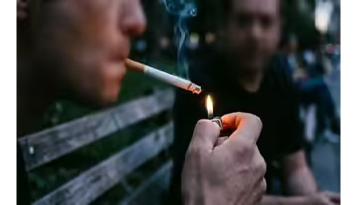 പുകവലിക്കെതിരെ കടുത്ത നീക്കവുമായി യു.കെ: 2009ന് ശേഷം ജനിച്ചവർക്ക് ജീവിതകാലം മുഴുവൻ സിഗരറ്റ് വിലക്ക്