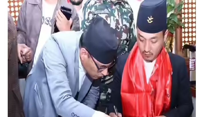 നേപ്പാളിൽ രാഷ്ട്രീയ പ്രതിസന്ധി; പാർലമെന്റ് സസ്‌പെൻഡ് ചെയ്തു; ആഭ്യന്തര മന്ത്രി രാജിവച്ചു