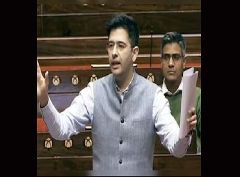 ആം ആദ്മി പാർട്ടിക്ക് വലിയ തിരിച്ചടി: രാഘവ് ചദ്ദ ഉൾപ്പെടെ 7 എംപിമാർ ബിജെപിയി...