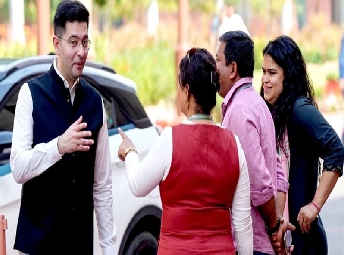 ജെന്‍ സി പിള്ളേര്‍ പണികൊടുത്തു; രാഘവഛദ്ദയെ ഒറ്റ ദിവസം അണ്‍ഫോളോ ചെയ്തത് ഒരു ...