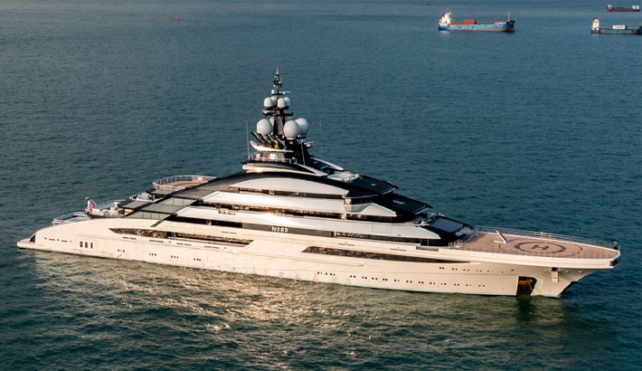 ഉപരോധത്തിലിരിക്കുന്ന റഷ്യൻ കോടീശ്വരന്റെ സൂപ്പർയാച്ച് ഹോർമൂസ് കടന്നു; ഇറാൻ സമർപ്പിച്ച നിർദേശം യുഎസ് വിലയിരുത്തുന്നു