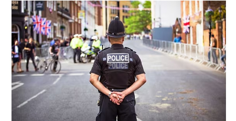 ലണ്ടനിൽ കുത്തേറ്റ് രണ്ടുപേർക്ക് പരുക്ക്: പ്രതി പിടിയിൽ, സുരക്ഷ ശക്തമാക്കി പൊലീസ്