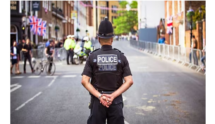 ലണ്ടനിൽ കുത്തേറ്റ് രണ്ടുപേർക്ക് പരുക്ക്: പ്രതി പിടിയിൽ, സുരക്ഷ ശക്തമാക്കി പൊലീസ്