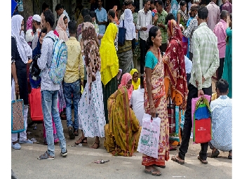 ബംഗാളിൽ വോട്ടവകാശം നഷ്ടപ്പെട്ട 27 ലക്ഷം പേർ: അനിശ്ചിതത്വം തുടരുന്നു