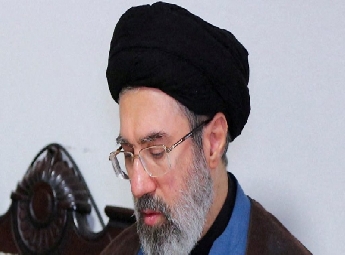 ഹോര്‍മുസ് കടലിടുക്കില്‍ 'പുതിയ ഘട്ടം'; ആണവ- മിസൈല്‍ ശേഷി സംരക്ഷിക്കുമെന്ന് മൊജ്തബ ഖംനേയി