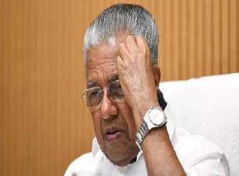കമ്യൂണിസ്റ്റ് പാര്‍ട്ടി പിറന്ന മണ്ണില്‍ മുഖ്യമന്ത്രി പിന്നിലായി