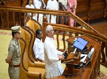 സ്കൂൾ വിദ്യാർത്ഥികൾക്ക് 3 ദിവസത്തെ ആർത്തവ അവധി, സ്ത്രീകൾക്ക് സൗജന്യ ബസ് യാത്ര; ​നയപ്രഖ്യാപനത്തിൽ പ്രഖ്യാപനങ്ങളേറെ