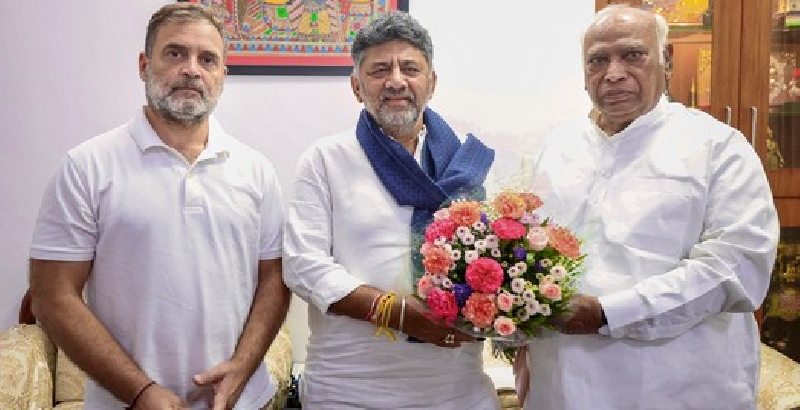 ഡി.കെ.ശിവകുമാറിന്റെ സത്യപ്രതിജ്ഞ ജൂൺ 3ന് ലോക്ഭവനിൽ; ആർഭാടം കുറയ്ക്കും