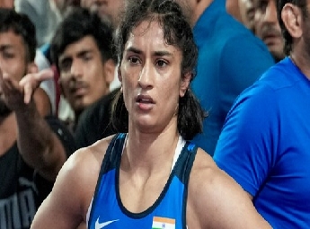 വിനേഷ് ഫോഗട്ട് പൊരുതി തോറ്റു; ഏഷ്യൻ ഗെയിംസ് യോഗ്യത മത്സരത്തിൽ നിന്ന് പുറത്ത് വിനേഷ് ഫോഗട്ട് പൊരുതി തോറ്റു; ഏഷ്യൻ ഗെയിംസ് യോഗ്യത മത്സരത്തിൽ നിന്ന് പുറത്ത്