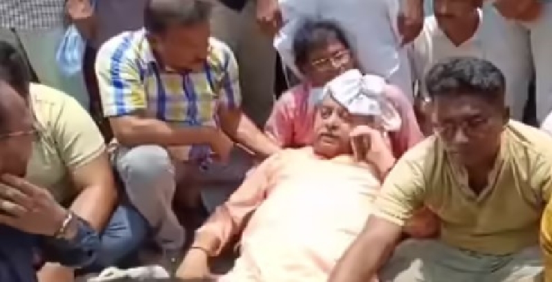 അഭിഷേക് ബാനർജിക്ക് പിന്നാലെ കല്യാൺ ബാനർജിക്കെതിരേയും ആക്രമണം; കല്ലേറിൽ പരിക്ക്, പരിക്കേൽക്കുന്ന ദൃശ്യങ്ങളും പുറത്ത്