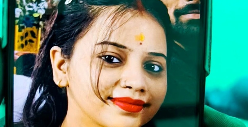 സോഷ്യൽ മീഡിയ ഇൻഫ്‌ളുവൻസർ ദുരൂഹ സാഹചര്യത്തിൽ മരിച്ച നിലയിൽ; ഭർത്താവിനും ബന്ധുക്കൾക്കുമെതിരെ സ്ത്രീധന പീഡനക്കേസ്