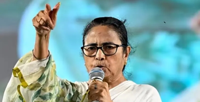 ടി എം സിയില്‍ പ്രതിസന്ധി രൂക്ഷം; 20 എം പിമാര്‍ എന്‍ ഡി എയ്ക്ക് പിന്തുണ പ്രഖ്യാപിച്ച് സ്പീക്കര്‍ക്ക് കത്ത് നല്‍കി